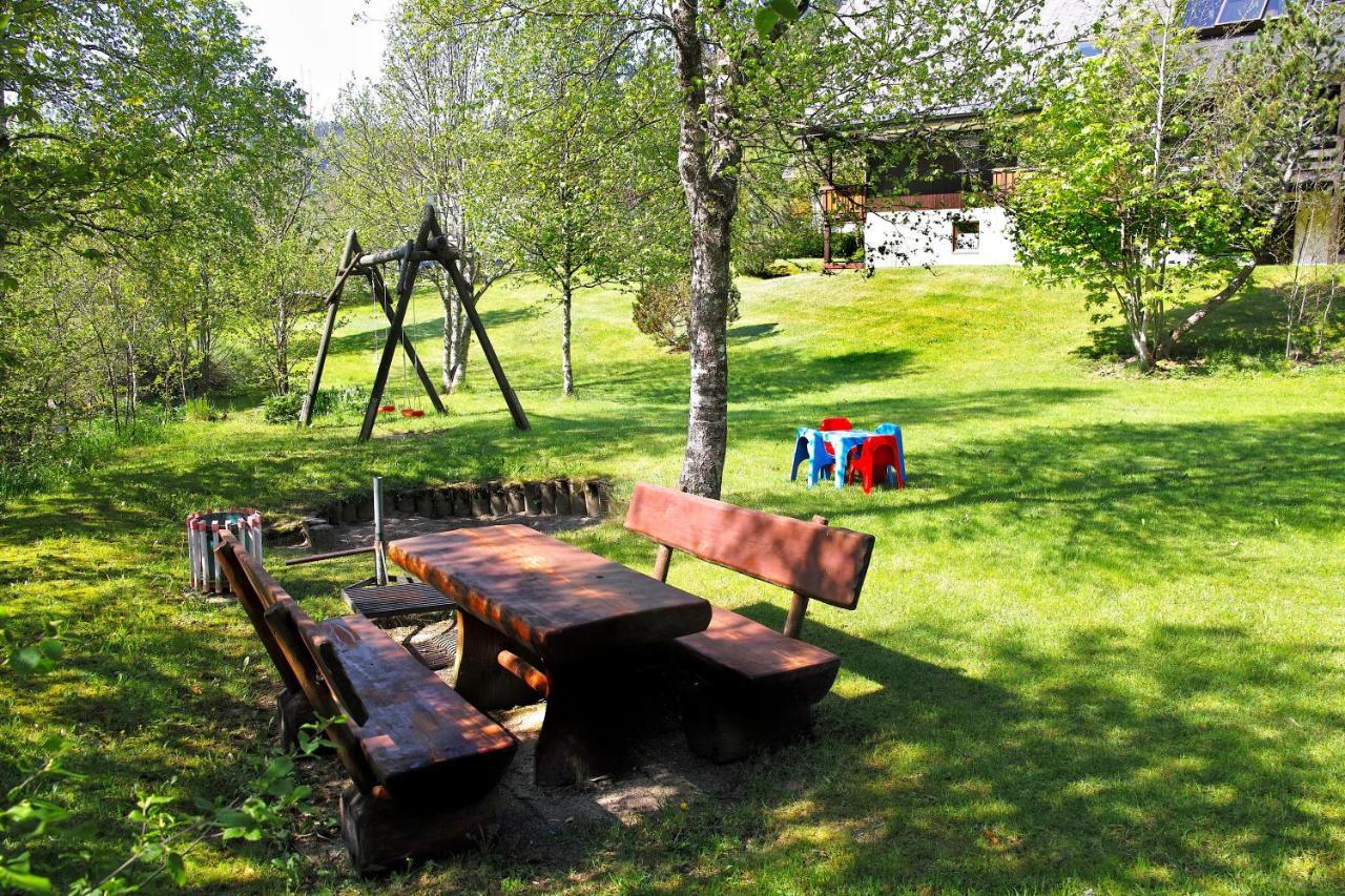 C4 Albmatte-Fewo Sauna, Hallenbad Aussenbecken Massagen Nebenan Menzenschwand-Hinterdorf Εξωτερικό φωτογραφία